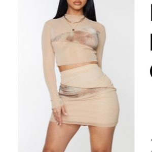 MESH PRETTYLITTLE THING TOP